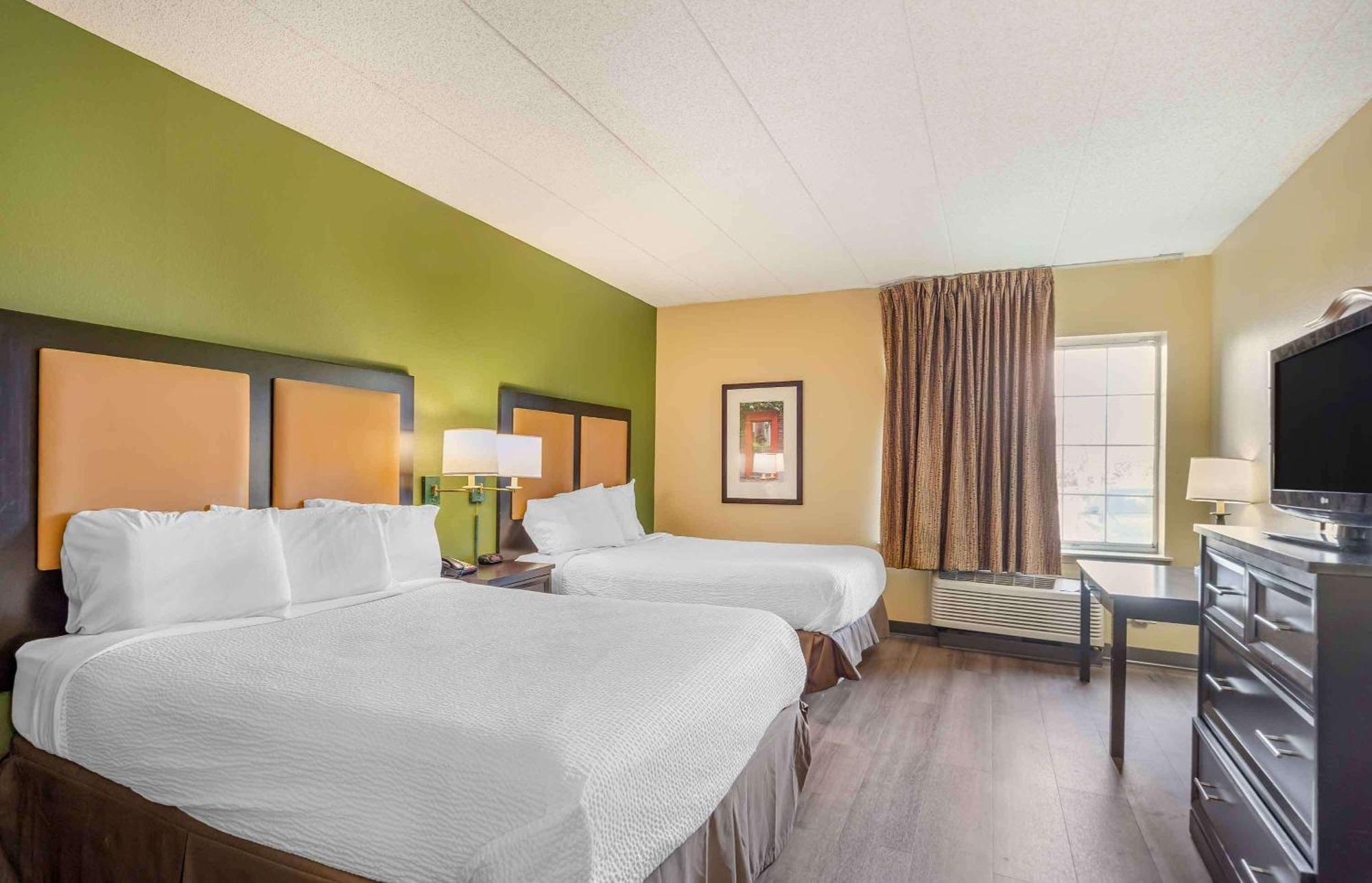 Extended Stay America Select Suites - Chicago - Lombard - Oakbrook Оукбрук-Террес Екстер'єр фото