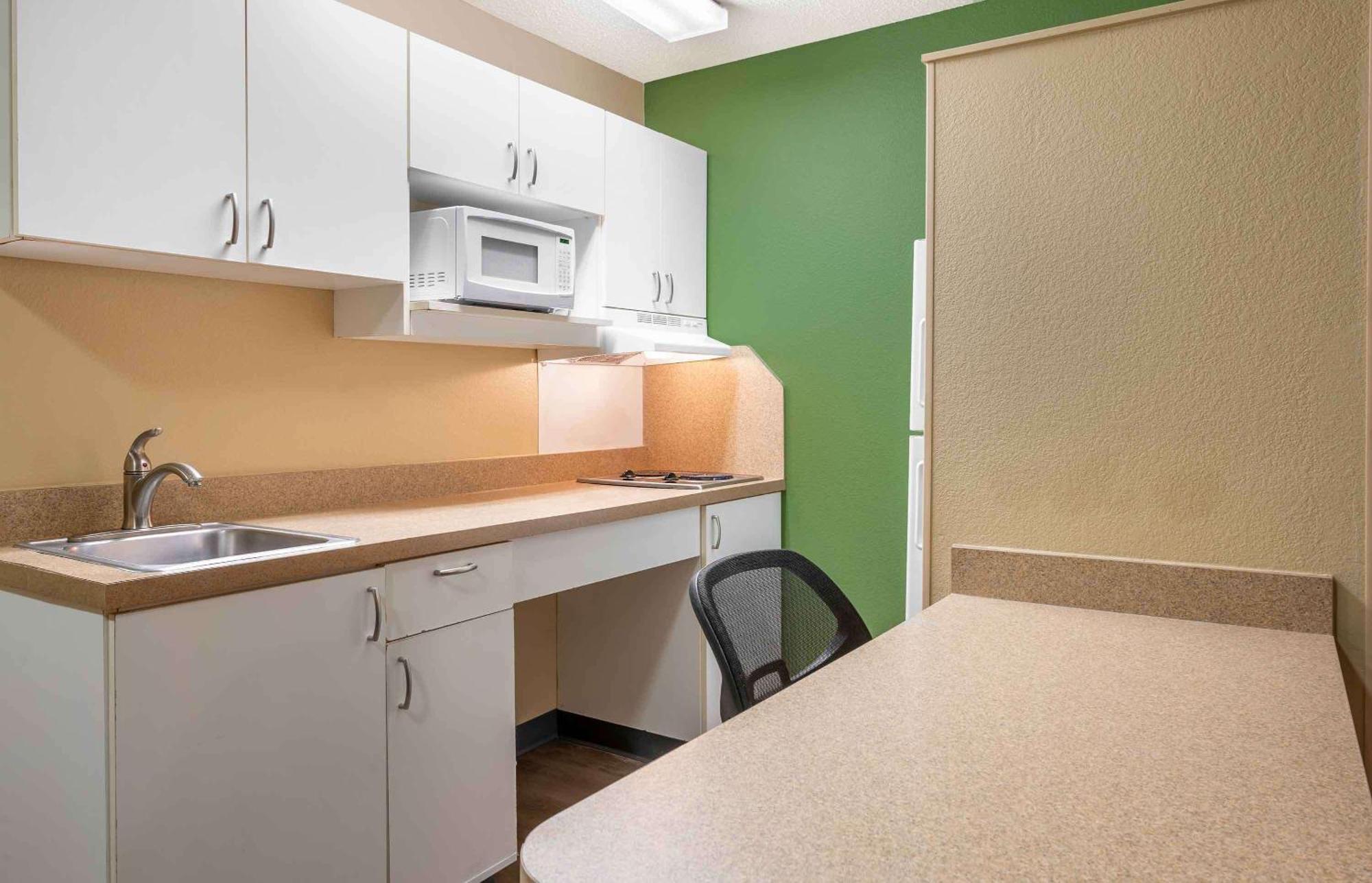 Extended Stay America Select Suites - Chicago - Lombard - Oakbrook Оукбрук-Террес Екстер'єр фото