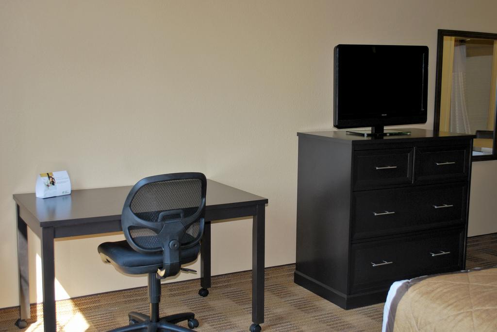 Extended Stay America Select Suites - Chicago - Lombard - Oakbrook Оукбрук-Террес Екстер'єр фото