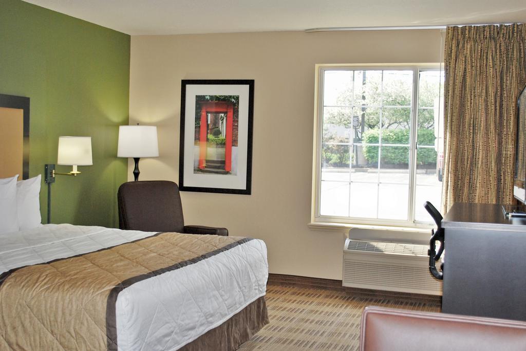 Extended Stay America Select Suites - Chicago - Lombard - Oakbrook Оукбрук-Террес Екстер'єр фото
